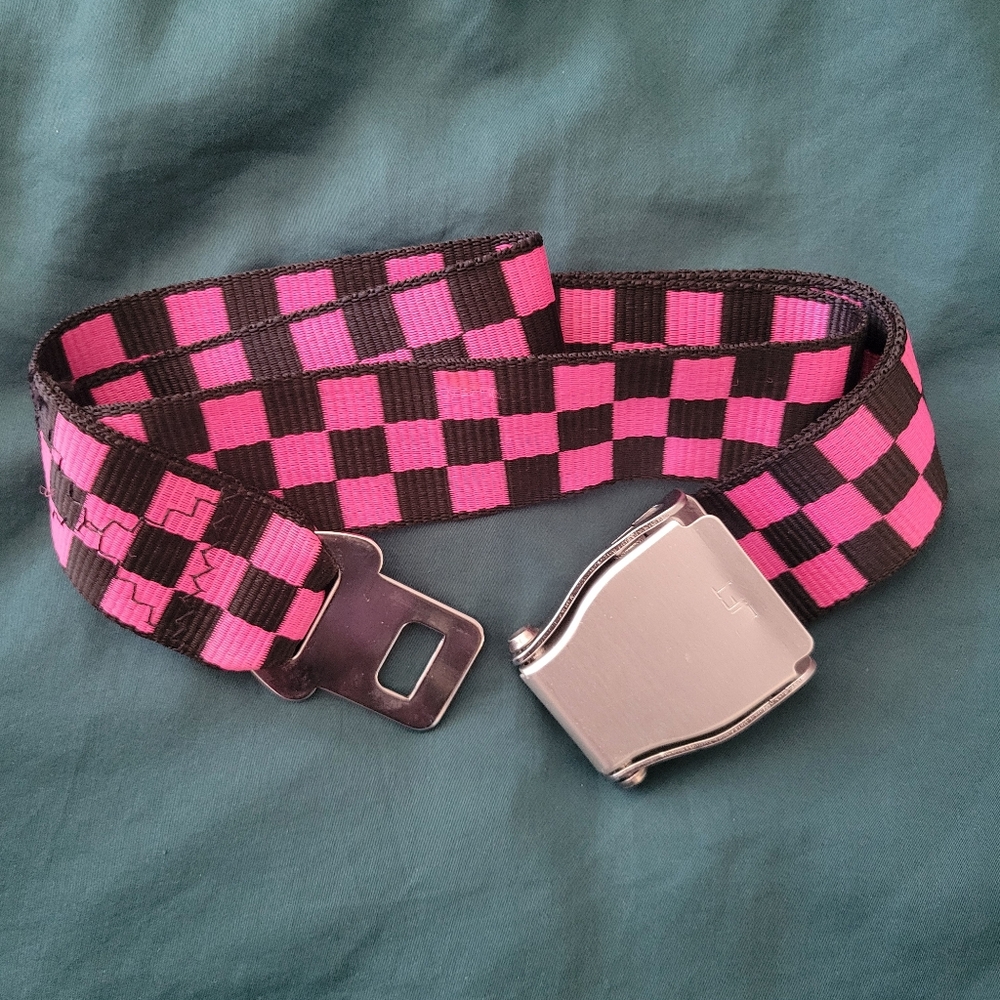 pink/black checkered belt